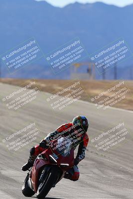 media/Feb-06-2025-Racers Edge (Thu) [[c17ed6f7b1]]/2-B Group/Session 4 End (Turn 10 Backside)/